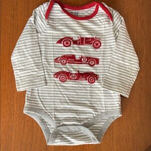 🍓3/$10 NWOT GAP Striped Baby Onesie with Red Car Print size 18-24m